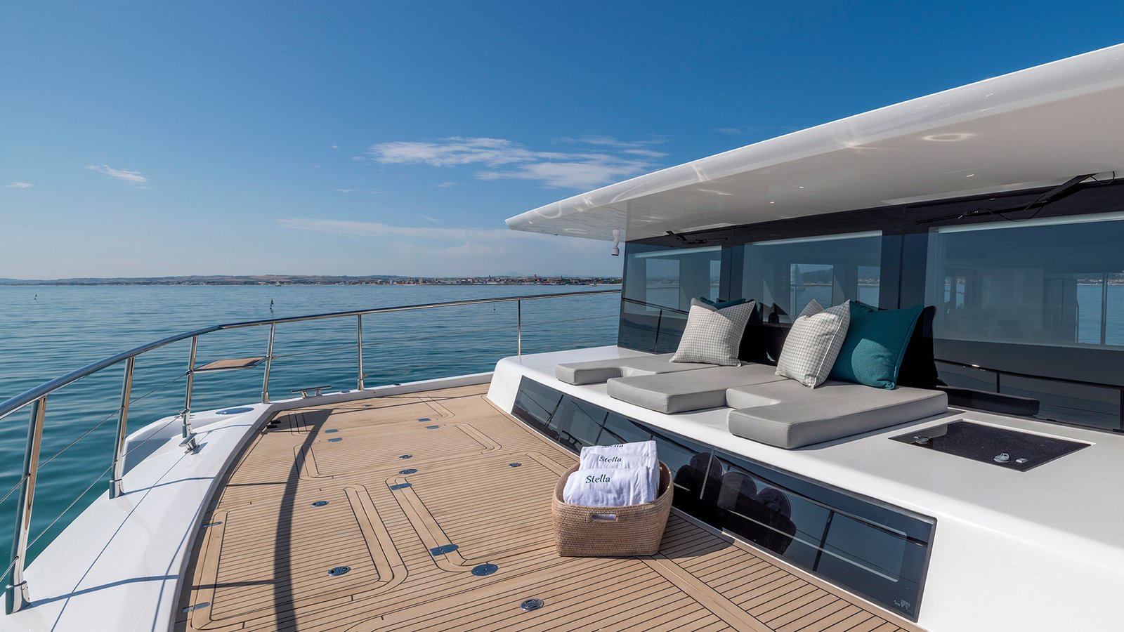 SILENT YACHTS