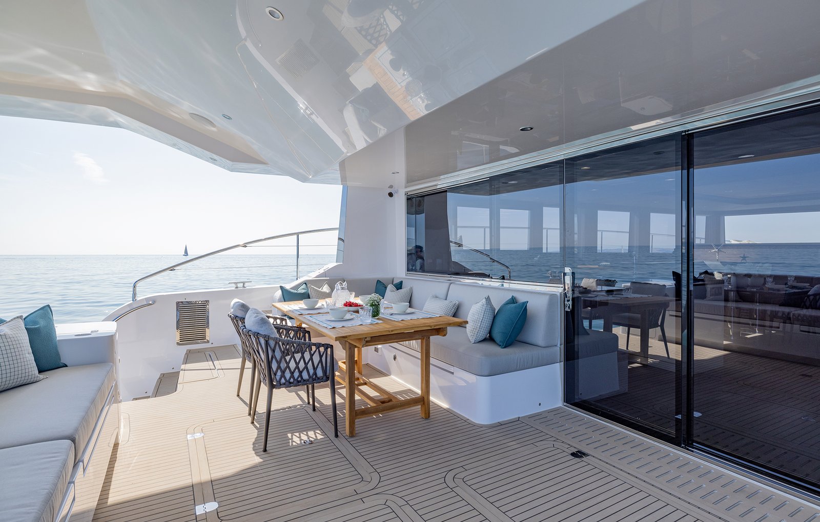 SILENT YACHTS
