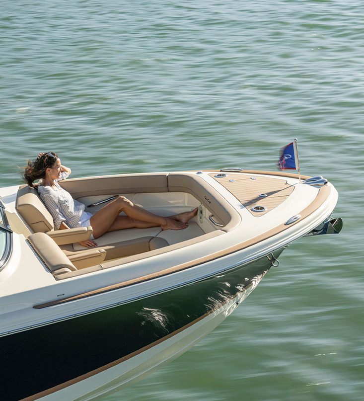 Thundermarine NUESTROS PRODUCTOS Y SERVICIOS